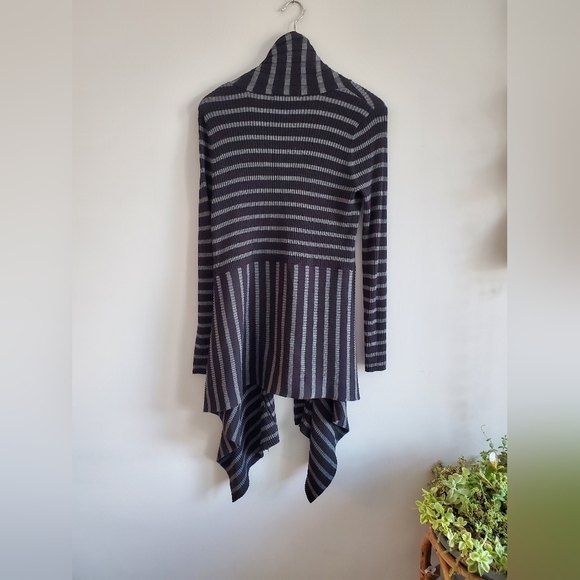 jessica black and grey ribbed cardigan. womens small (6-8) EUC - Picture 5 of 8
